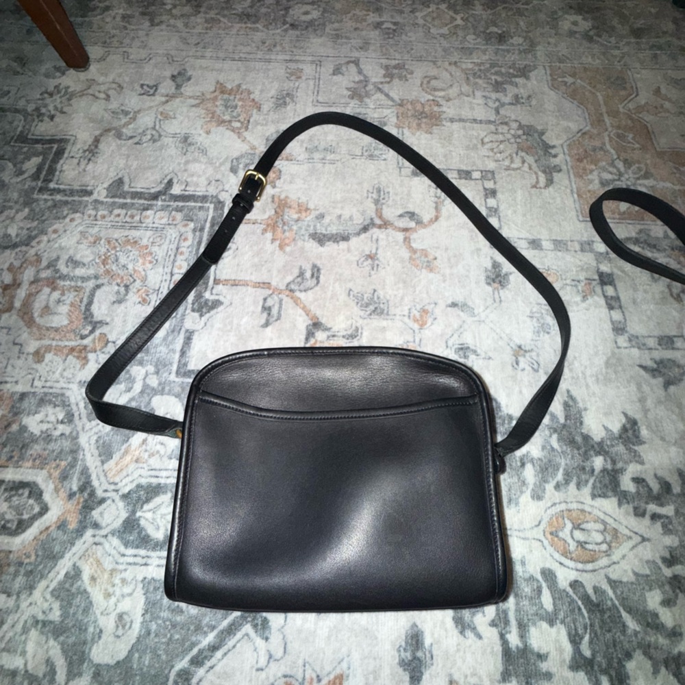 💙 SOLD on Depop - Vintage Coach Metropolis Bag